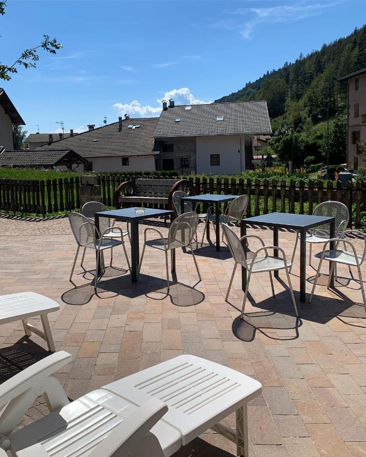 La Locanda Di Geppetto Bedollo Buitenkant foto