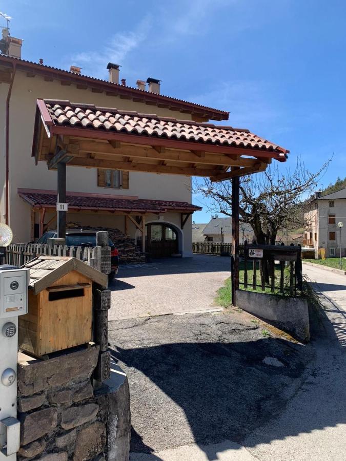 La Locanda Di Geppetto Bedollo Buitenkant foto