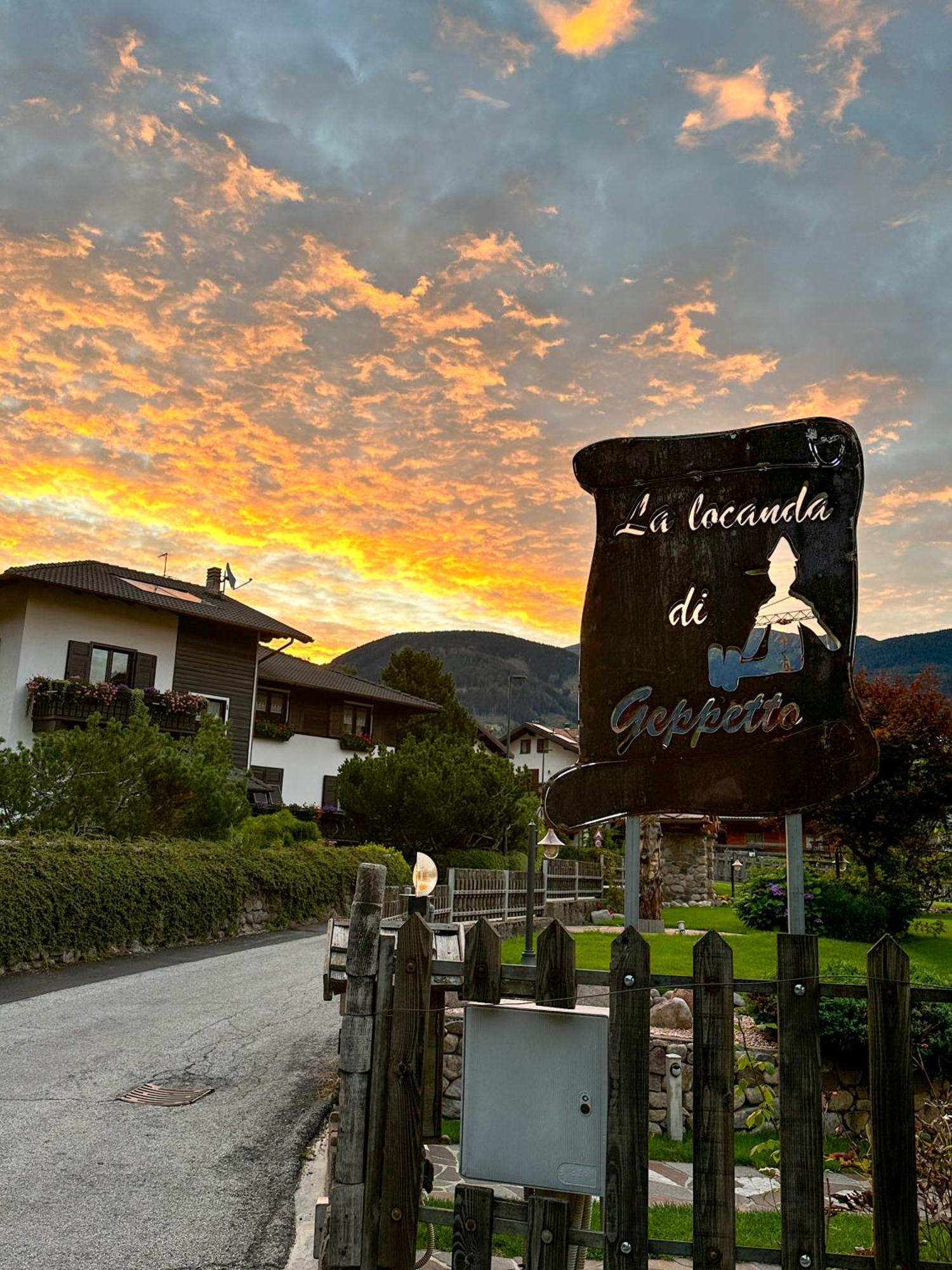 La Locanda Di Geppetto Bedollo Buitenkant foto